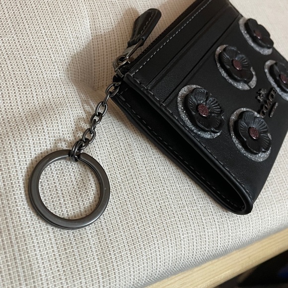 Coach Mini Skinny Id Case With Floral Applique Gunmetal/Black NWT - Picture 13 of 15